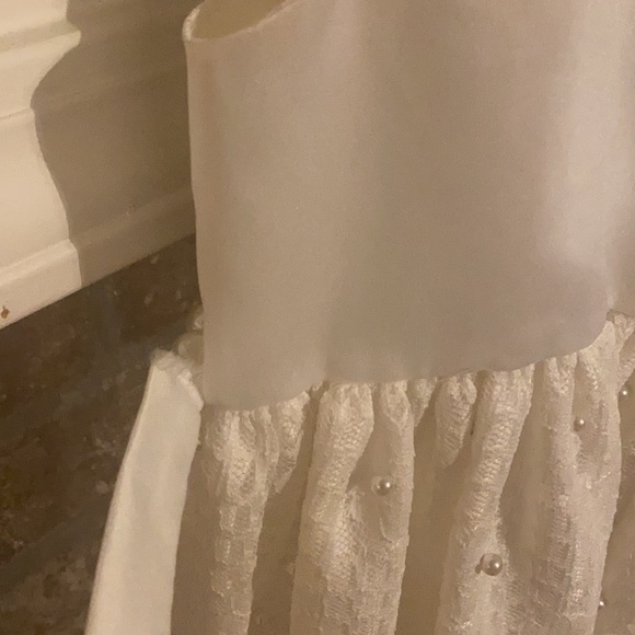Beautiful cream and pearl dress size 6 - Picture 3 of 4